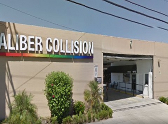 Caliber Collision - Burbank, CA