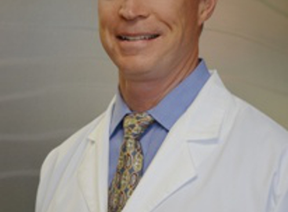 Charles L Quinlan, DDS - Fresno, CA