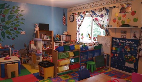 Mis Manitos Daycare Services - Rockville, MD