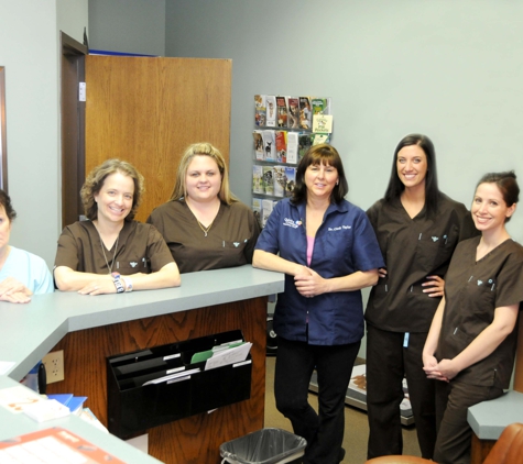 Quivira Crossing Veterinary Clinic - Overland Park, KS