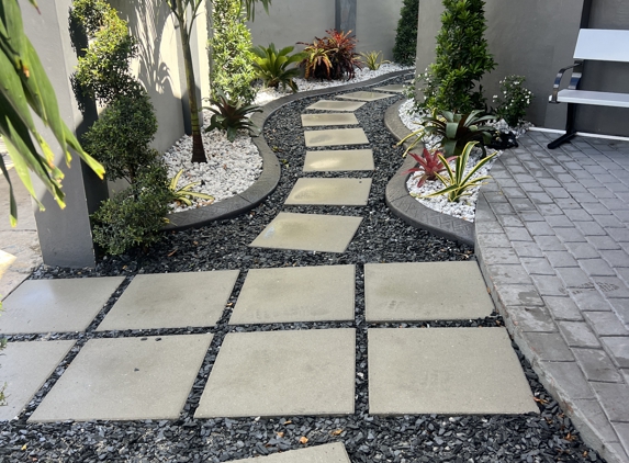 Romy Landscaping Design & Borders - Miami, FL