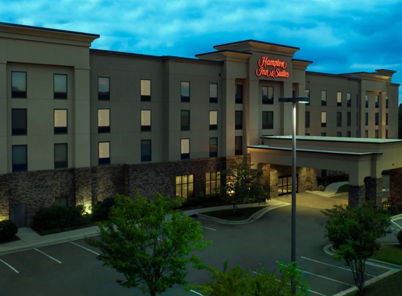 Hampton Inn & Suites Winston-Salem/University Area - Winston Salem, NC