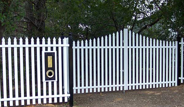 Dunn & Farrugia Fencing and Gates - Cardiff, NSW