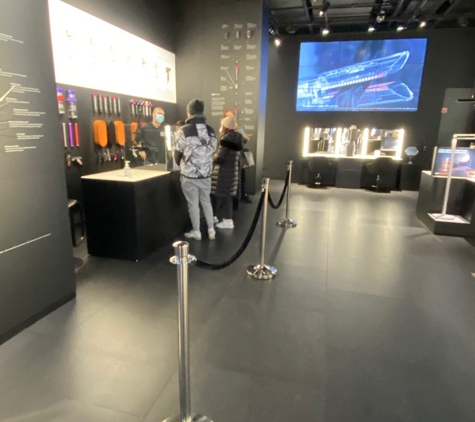 Dyson Demo Store - New York, NY