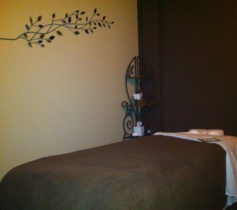 Elements Massage - Bannockburn, IL