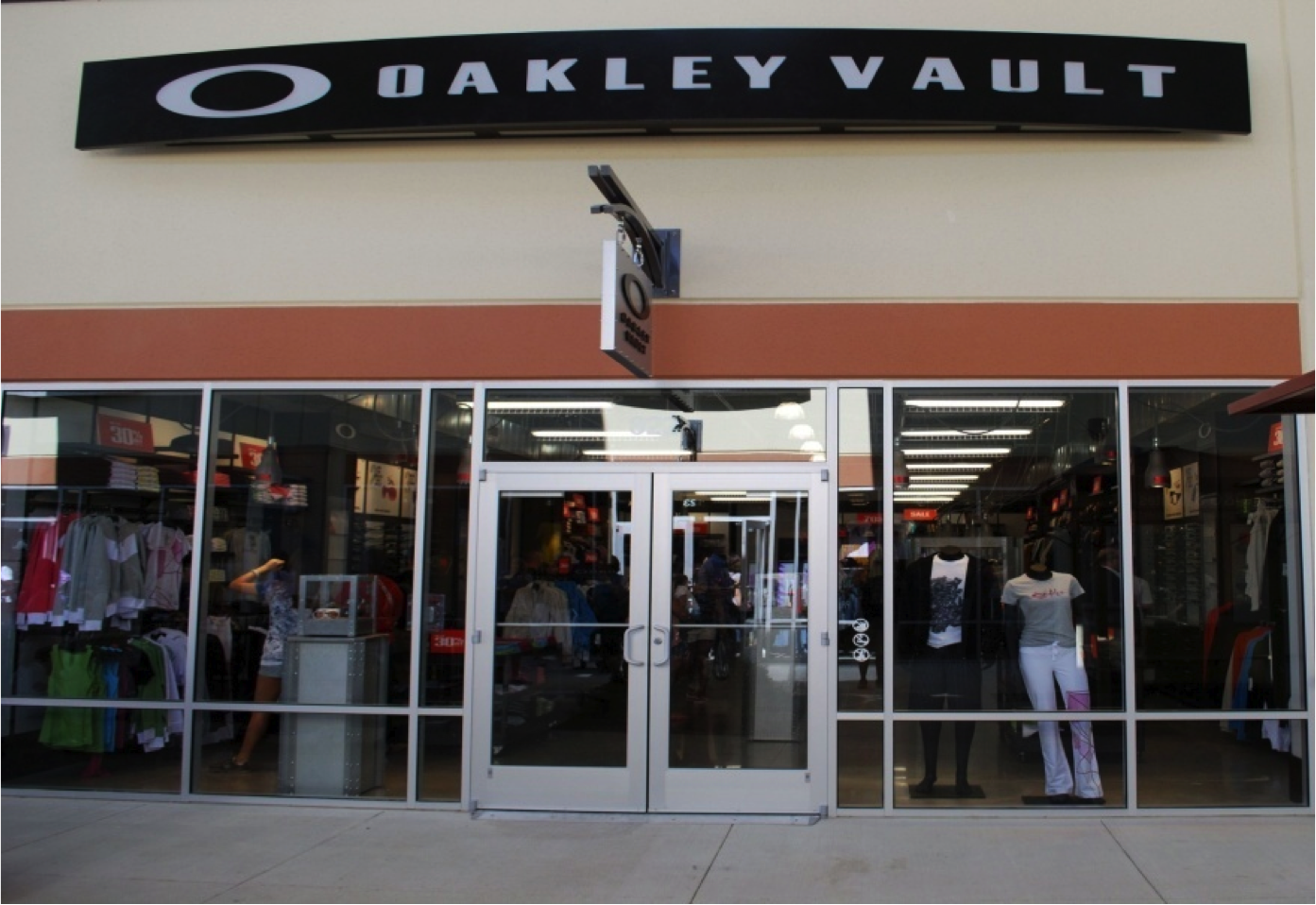 oakley outlet store locations