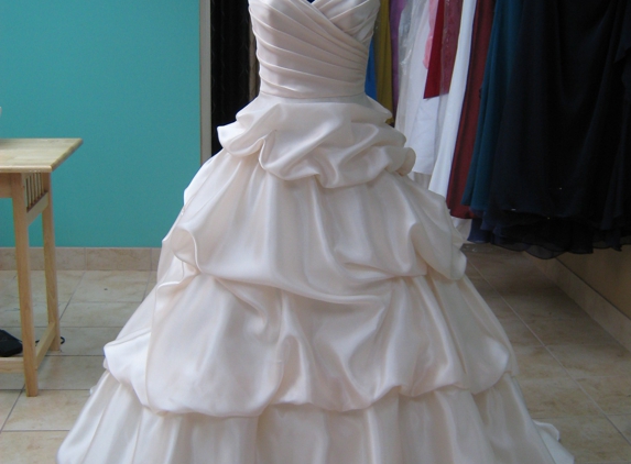 Julia's Alterations/Bridal Seamstress and Tailor Shop - Hudson, MA