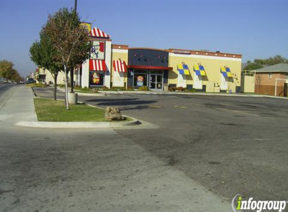 Basil's Mediterranean Cafe - Oklahoma City, OK