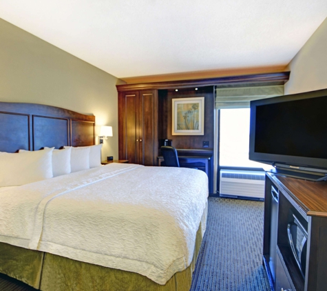 Hampton Inn Kansas City-Airport - Kansas City, MO