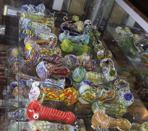 Koheba Gifts & Smoke Shop - San Francisco, CA