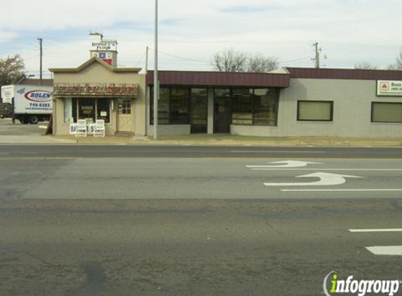 Doc's Barber Shop - Edmond, OK