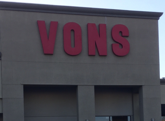 Vons - Canoga Park, CA. Sign