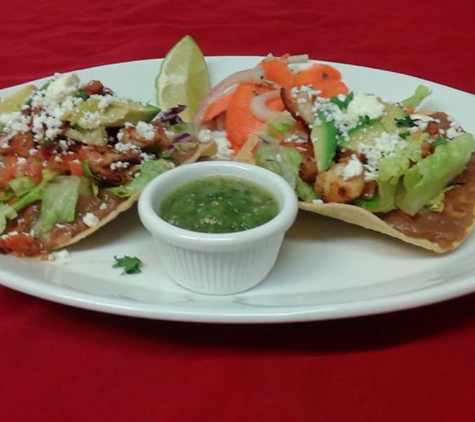 Reina's Restaurant - Oakland, CA. Tostadas de camaron