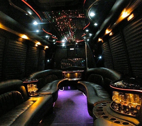 CHARM KATZ PRIVATE COACH & LIMO