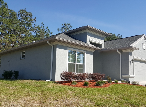 Paramount Seamless Gutters - Beverly Hills, FL. Front right view.