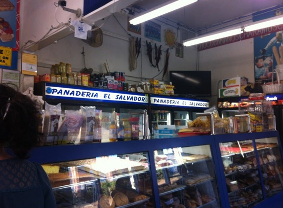 Panaderia El Salvador - Los Angeles, CA