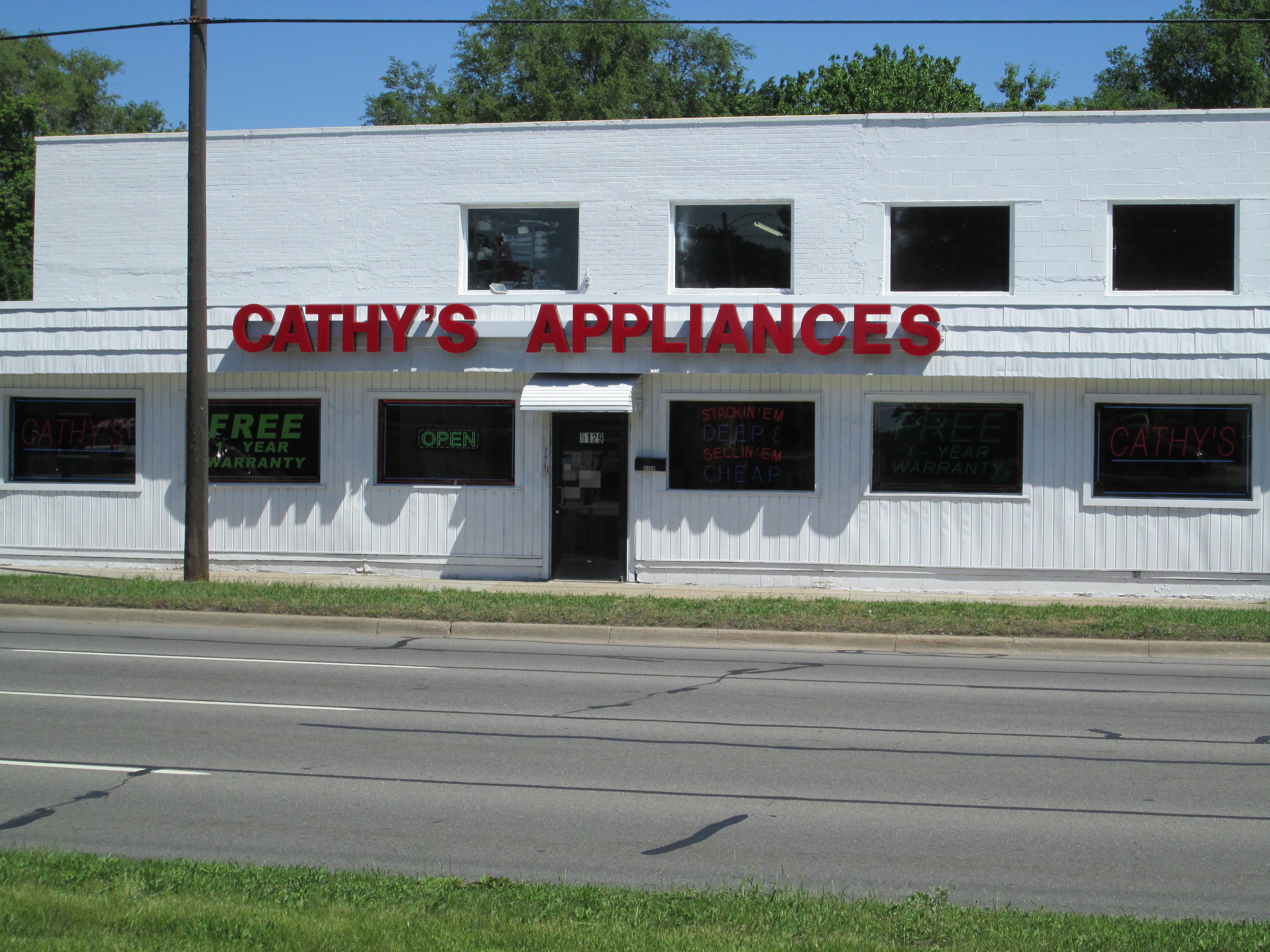 Appliance store on 2024 michigan ave