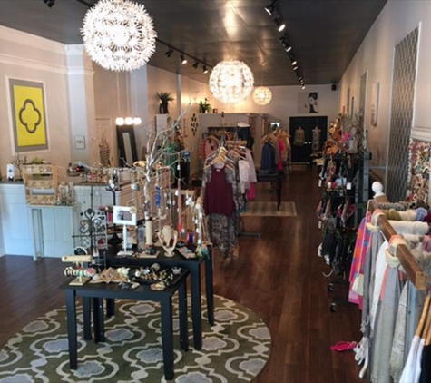 Charmed Boutique - Pontiac, IL