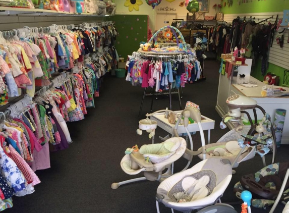 Bumps & Bundles Maternity and Kids Consignment - Golden, CO