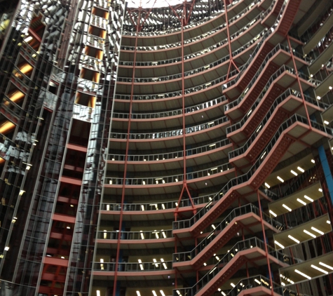 Lottery Prize Center - James R. Thompson Center - Chicago, IL