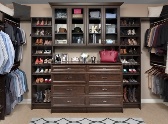 Custom Closets And Garage