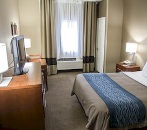 Comfort Inn Gurnee near Six Flags - Gurnee, IL