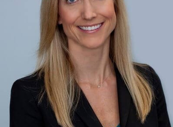 Dr. Sarah Dickey, DPM - Crystal Lake, IL