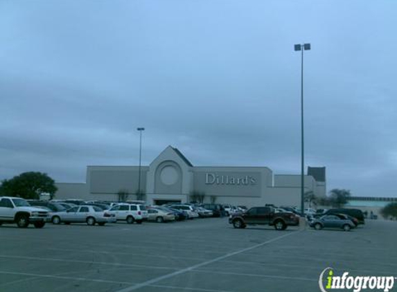 Dillard's - San Antonio, TX