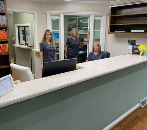 Vibe Dental of Pulaski - Pulaski, TN. Reception center at Vibe Dental of Pulaski