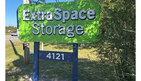 Extra Space Storage - Gulf Breeze, FL