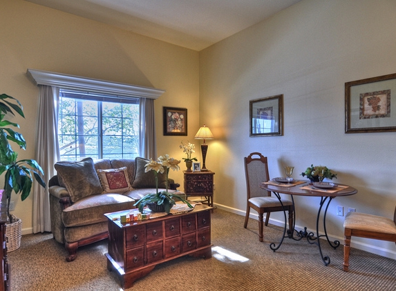 Vintage Senior Living at Vintage Mission Viejo - Mission Viejo, CA