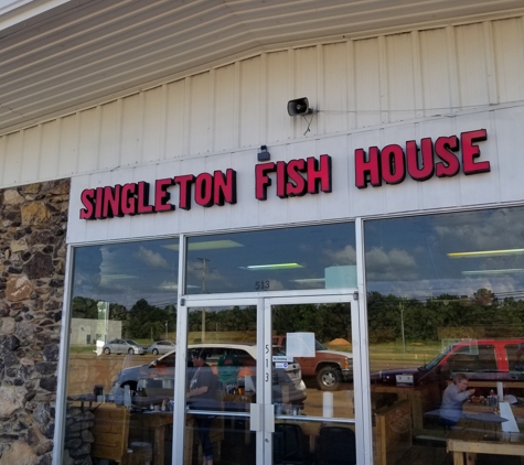 Singleton Fish House - Carthage, MS