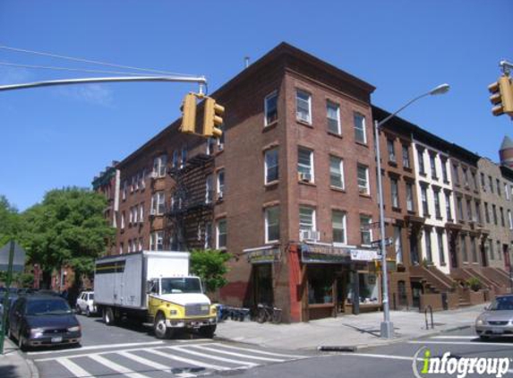 Cobble Hill Mini Mart - Brooklyn, NY