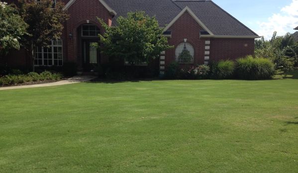 A Clean Cut Lawn Care - Fayetteville, AR