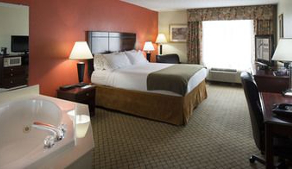 Holiday Inn Express Dandridge - Dandridge, TN