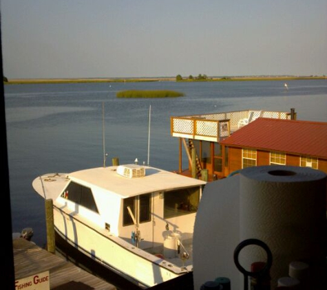 Up the Creek Raw Bar - Apalachicola, FL