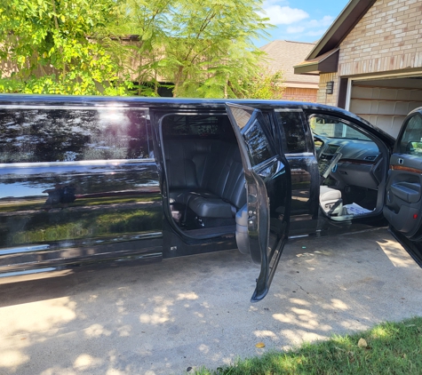 Donna Limousine Services - Donna, TX