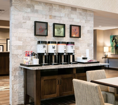 Hampton Inn & Suites Hudson - Hudson, WI