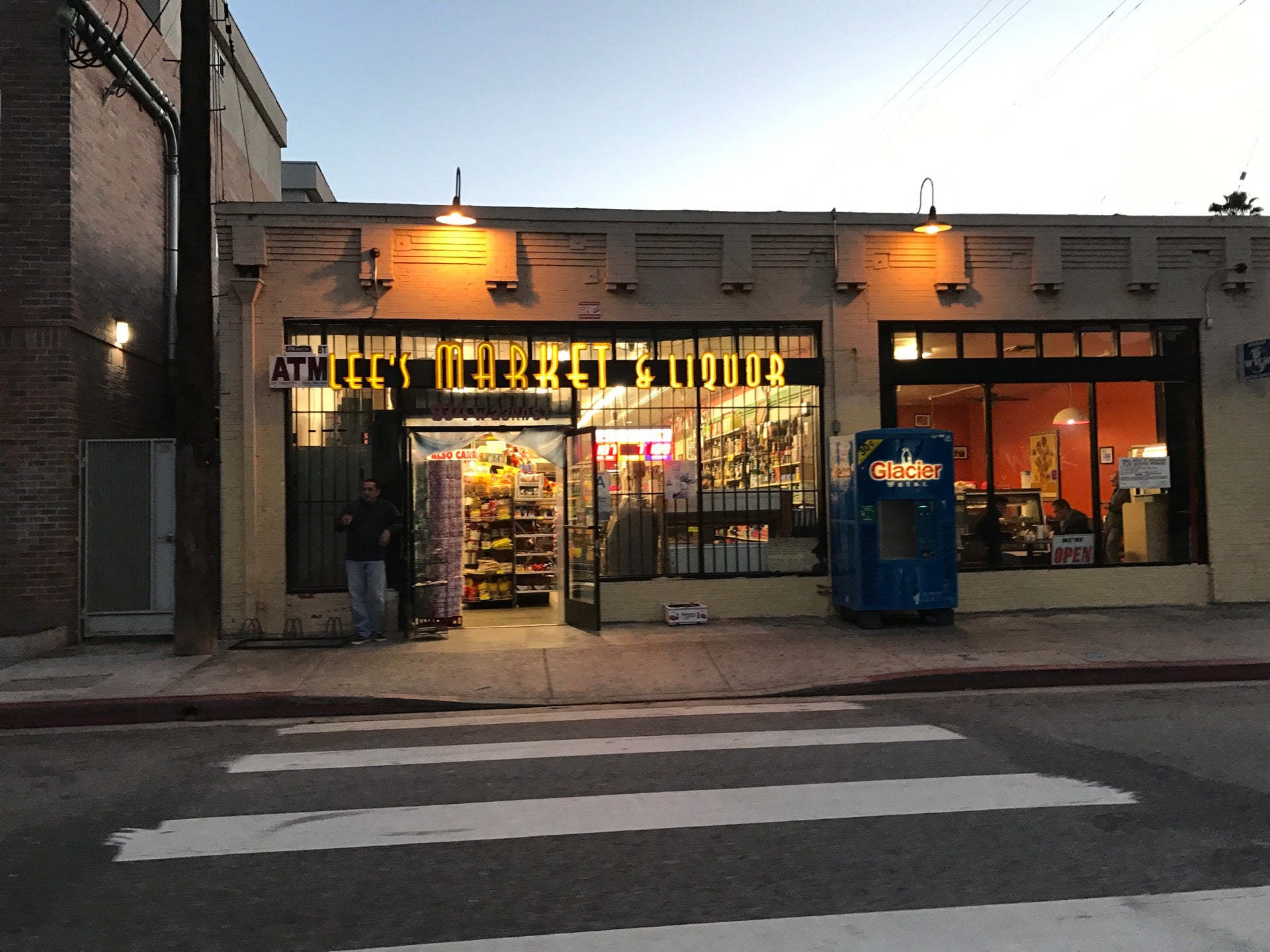 Lee's Market & Liquor - Los Angeles, CA 90007