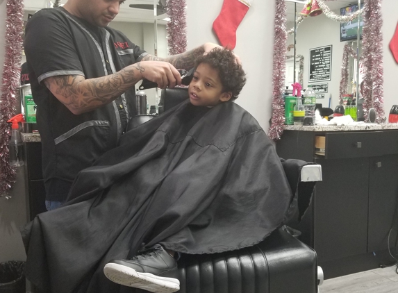 Xtreme Cuts Barber Shop - Ozone Park, NY