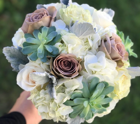 Waverley Florist & Flower Delivery - Crystal River, FL