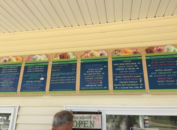 Gifford's Famous Ice Cream - Farmington, ME