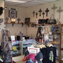 Louie's Little Shop - Gift Shops