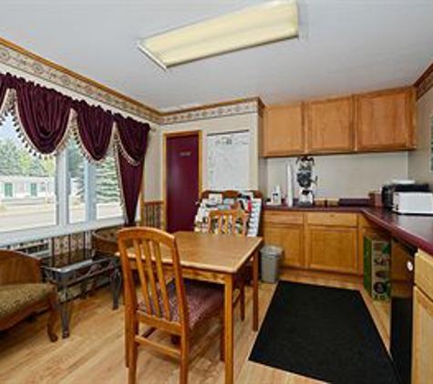 Americas Best Value Inn Jonesville Hillsdale - Jonesville, MI