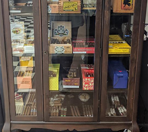 Craig's Old Time Barbers and Fine Cigars - Shelbyville, IL