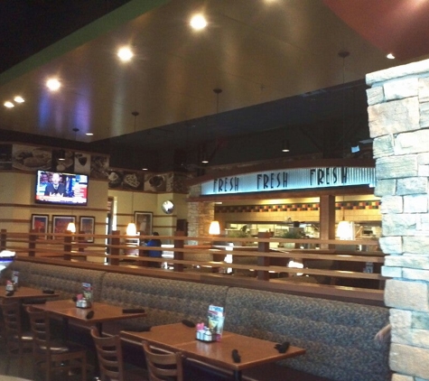 Boston's Restaurant & Sports Bar - Arlington, TX