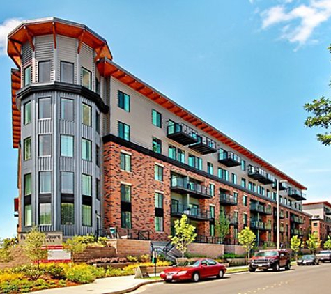 Redmond Square Apartments - Redmond, WA