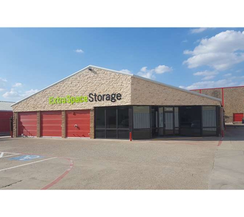 Extra Space Storage - Irving, TX