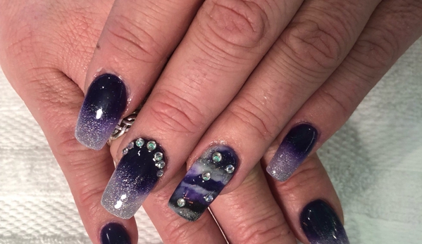 Top Nails and Spa - Auburn, WA