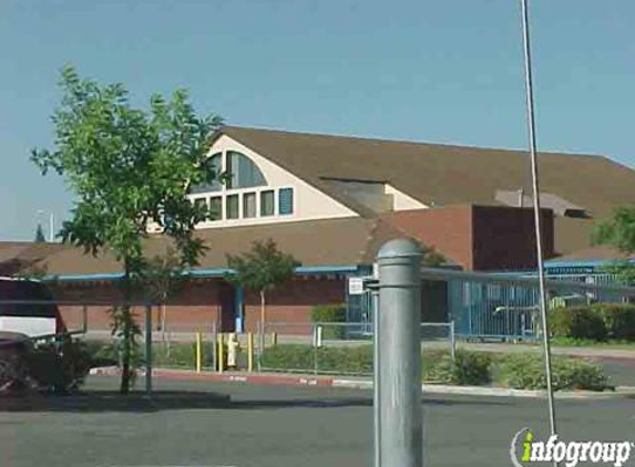 Twin Lakes Elementary School - Orangevale, CA